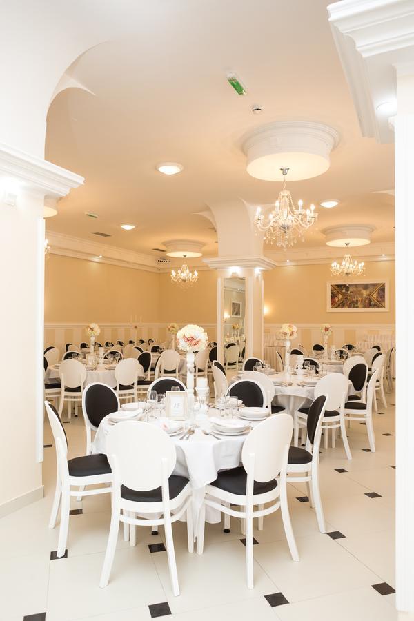 Villa Palace Novi Sad Exteriör bild
