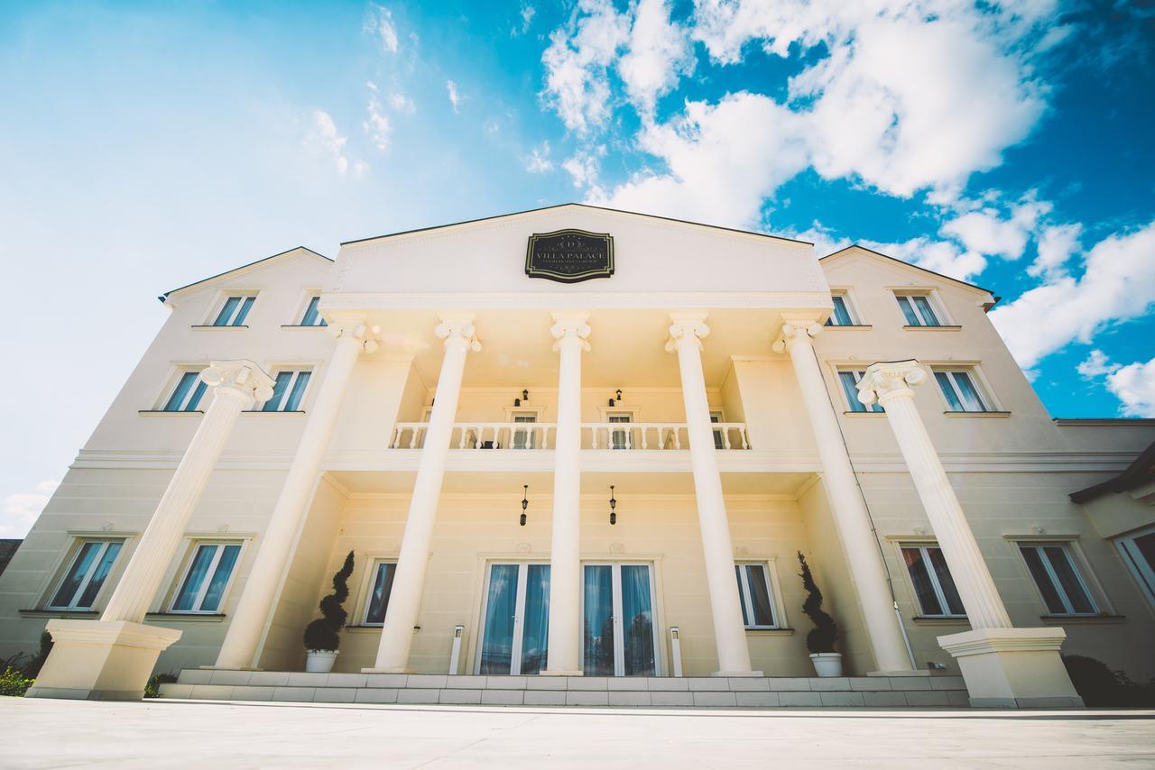 Villa Palace Novi Sad Exteriör bild